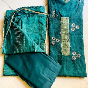 Beautiful Fully Embroided Kurta Pant With Dupatta