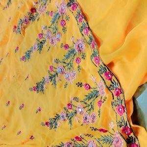 Naira Cut Haldi Dress + Freebies 😍😍