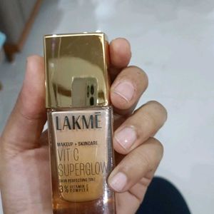 LAkme Vit C Superglow Tint