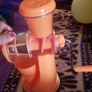 Manual Hand Fruit Juicer with Steel Handle