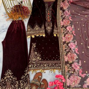 New Standard Pakistani Poshaq Dresses Beautiful Dr