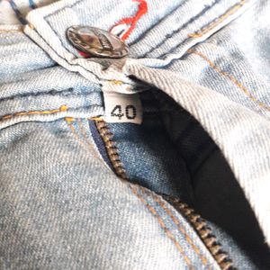 Levi's Lighty Washed Jeans