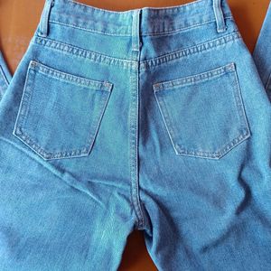 URBANIC wide Leg Blue Jeans For Women