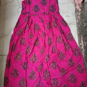 Women Rayon Rani Colour Dress ( M )