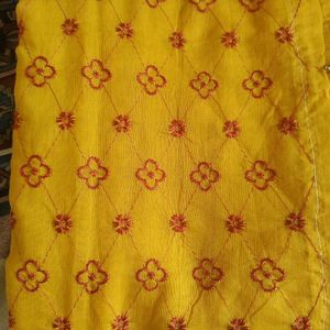 Beautiful Handloom Saree At Heavy Discount