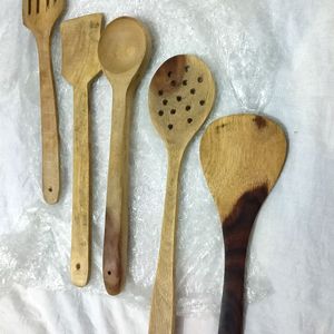 100% New 5 Pcs Wooden Spoon