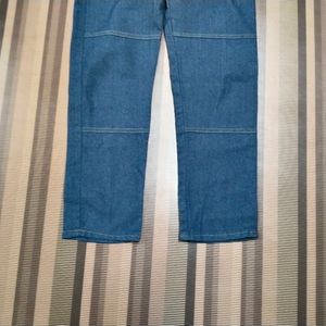 V-31 Size-28 Straight Women Denim Jeans