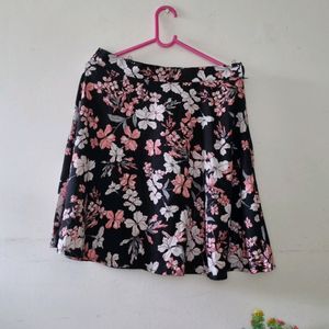 New Sera Floral Skirt