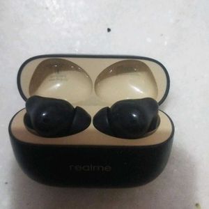 Realme T300