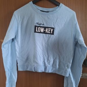 MAX - Light Blue Printed Cropped Sweatshirt