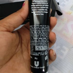 Lakme Undercover Gel Primer