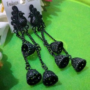 Very Beautiful Black Earings