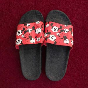 Mickey & Minnie Flipkart Flops 🧸