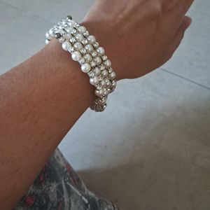 Pearl Bracelet