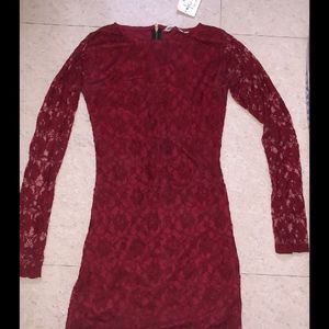 Burgundy bodycon party dress