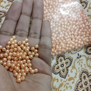 Medium sized Pearls