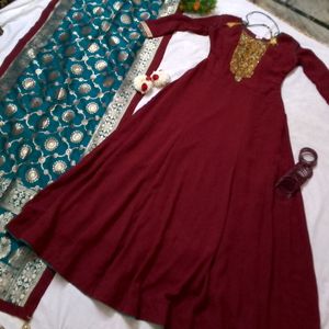 Beautiful Banarsi Duppta Suit Set