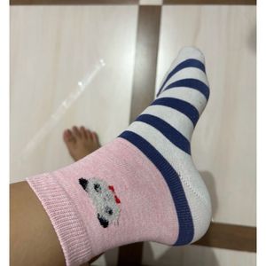 4 Socks With