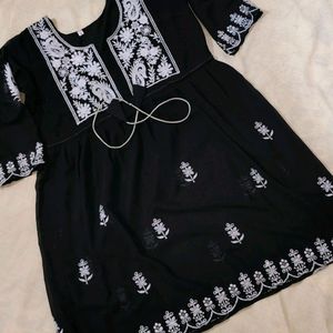 Short Chikankari Kurti