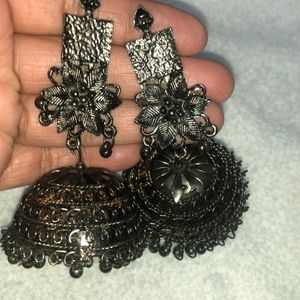 Black Metal Jhumki