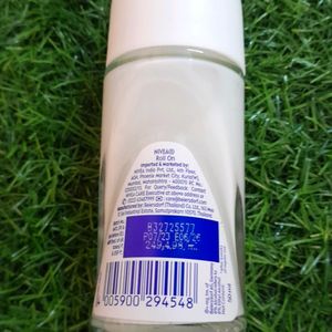 pack of 1 nivea deodorant natural glow roll-on