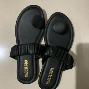 Buy 2 Slippers @250