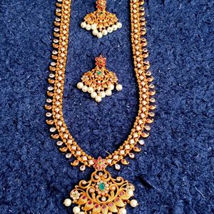 Gowri Neck Set