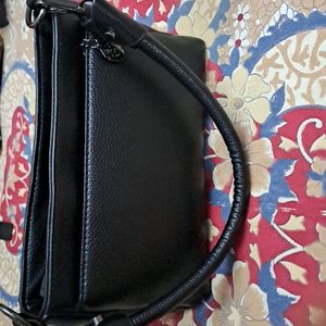 Classy Handbag With Wallet