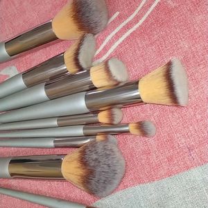 Branded Makeup Products Good Quality