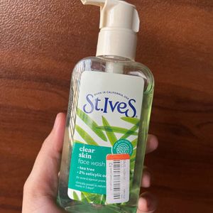 St. Ives Clear Face Wash with Tea Tree & 2% Salicy