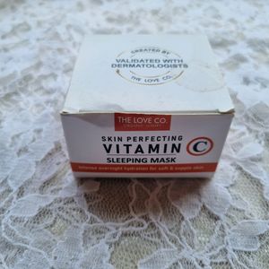 131. The Mom's Co Vit.C Sleeping Mask