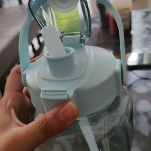 2L Capacity Bottle