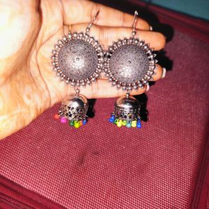 Silver Earrings+ Freebie