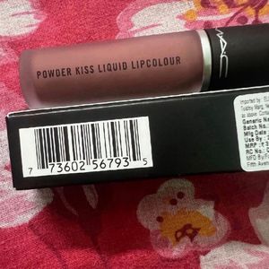 MAC Powder Kiss Liquid Lipstick "Date-Maker"