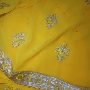 Yellow Chiffon Saree💛