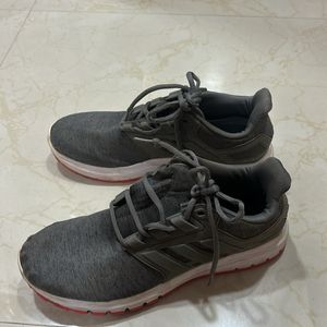 Sports Shoes (eur 39)