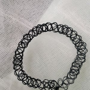 Black Chic Choker