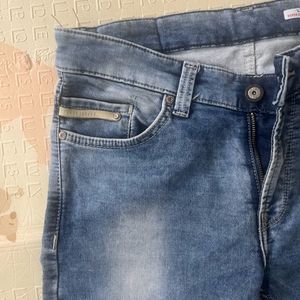 Men’s Blue Jeans In Brand New Condition