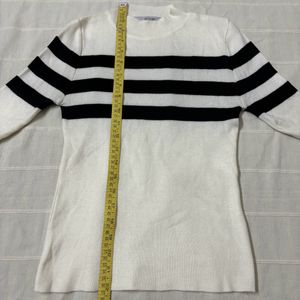 Stretchable Striped Top