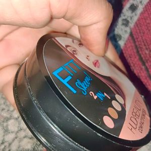 New Compact Huda Beauty