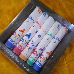 2 Large Spiral Candles With 5 Hankies As Freebies