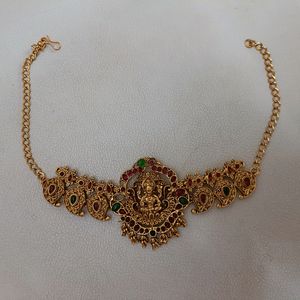 Temple Choker