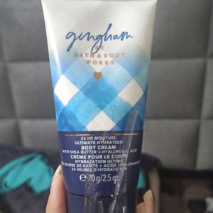 Bath & Body Works - Gingham Cream