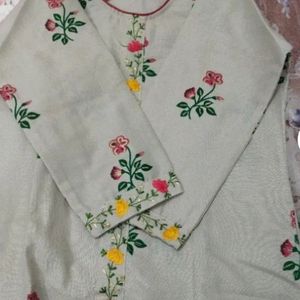 Beautiful Floral Kurti