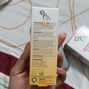 Fix derma Shadow Spf 50+ Sunscreen