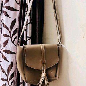 Women's Sling Bag 🛍️