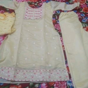 NEW COMBO WITH SHORT FROCK WIT KURTHI