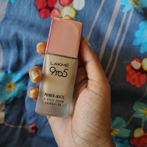 Lakme Neutral Nude Foundation