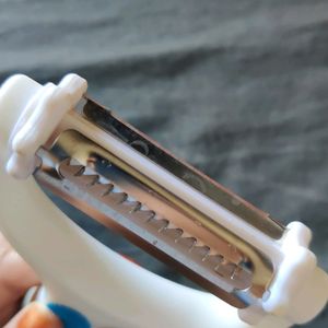 Multipurpose Stainless Steel Peeler