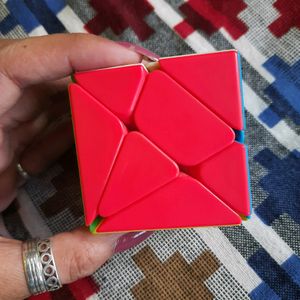 Moyu Axis cube